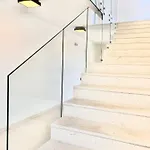 Modern Mediterranean Superior Zára