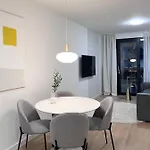 Modern Mediterranean Superior Zára